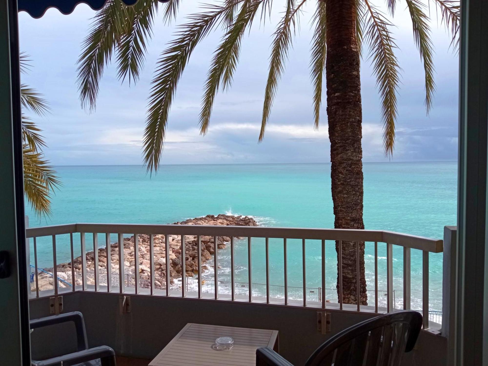Hotel Le Dauphin Menton Exteriér fotografie